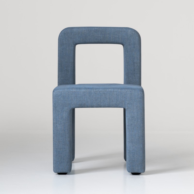 <a href="https://www.galeriegosserez.com/artistes/yakusha-victoria.html">Victoria Yakusha </a> - Toptun chair - Bleu 